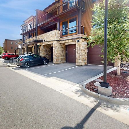 Blue River Flats Condos Сілвертон Номер фото