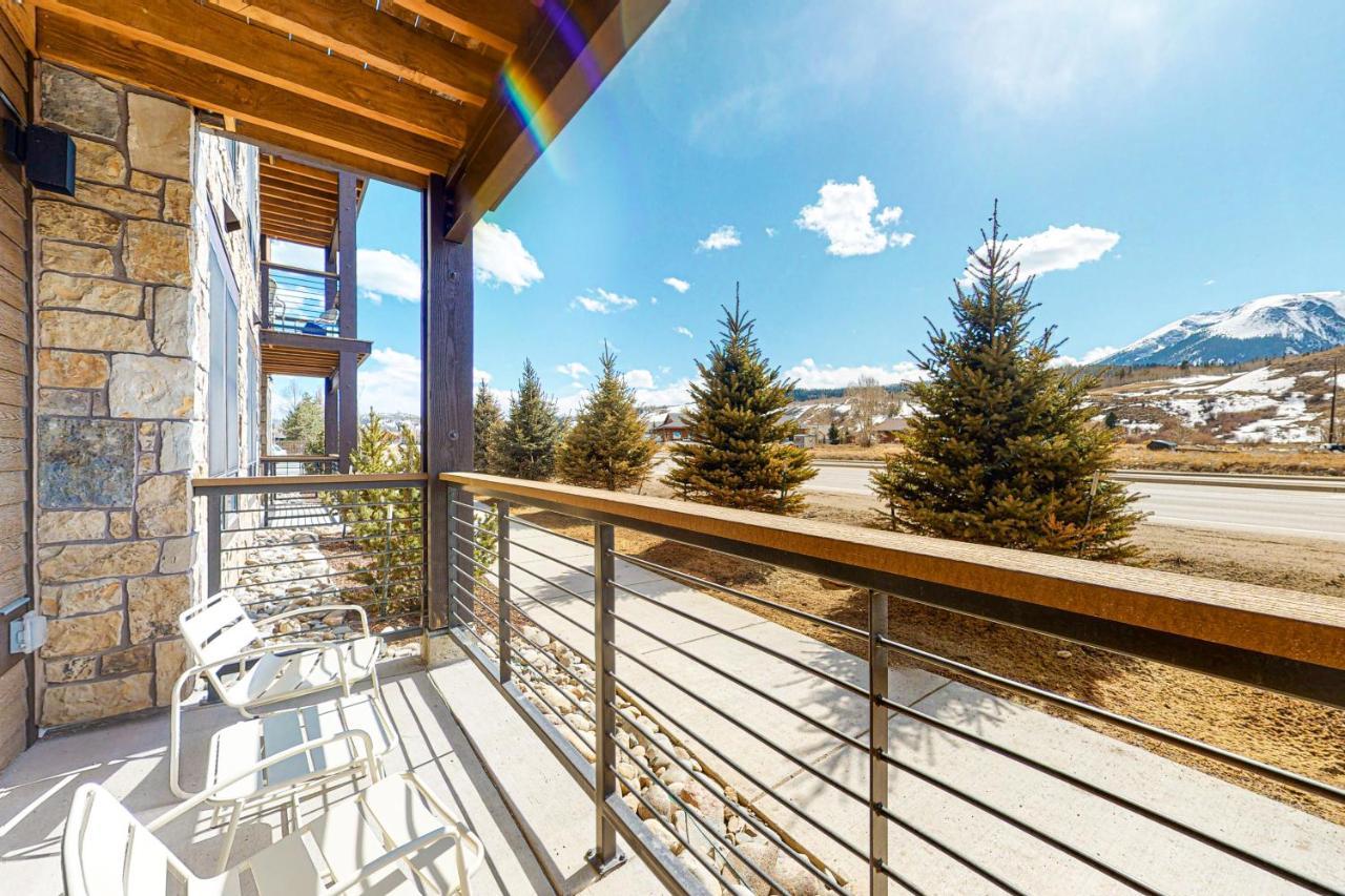 Blue River Flats Condos Сілвертон Екстер'єр фото