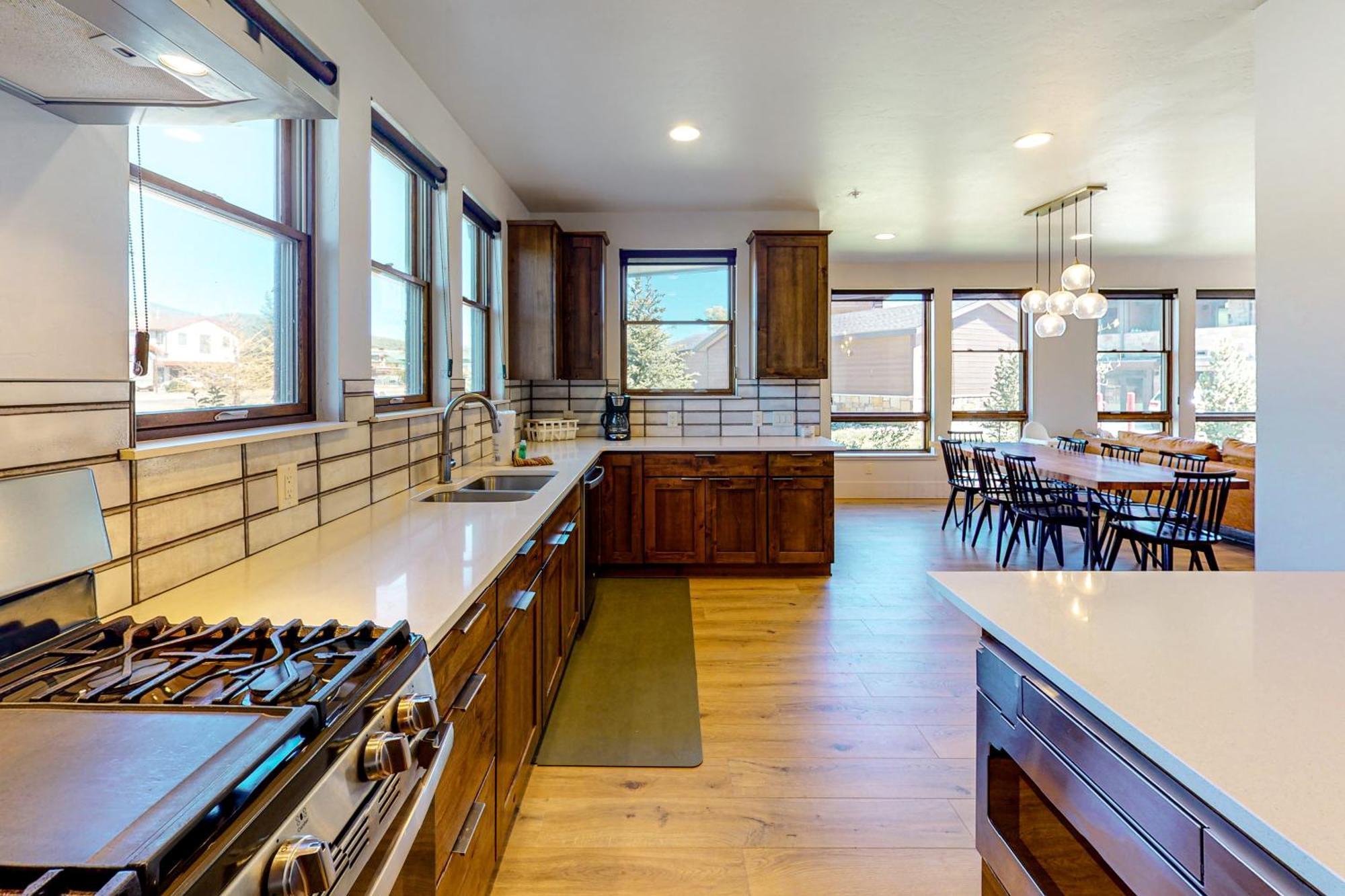 Blue River Flats Condos Сілвертон Номер фото