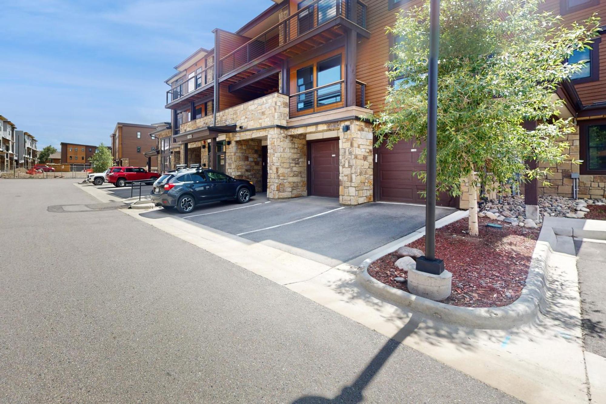 Blue River Flats Condos Сілвертон Номер фото